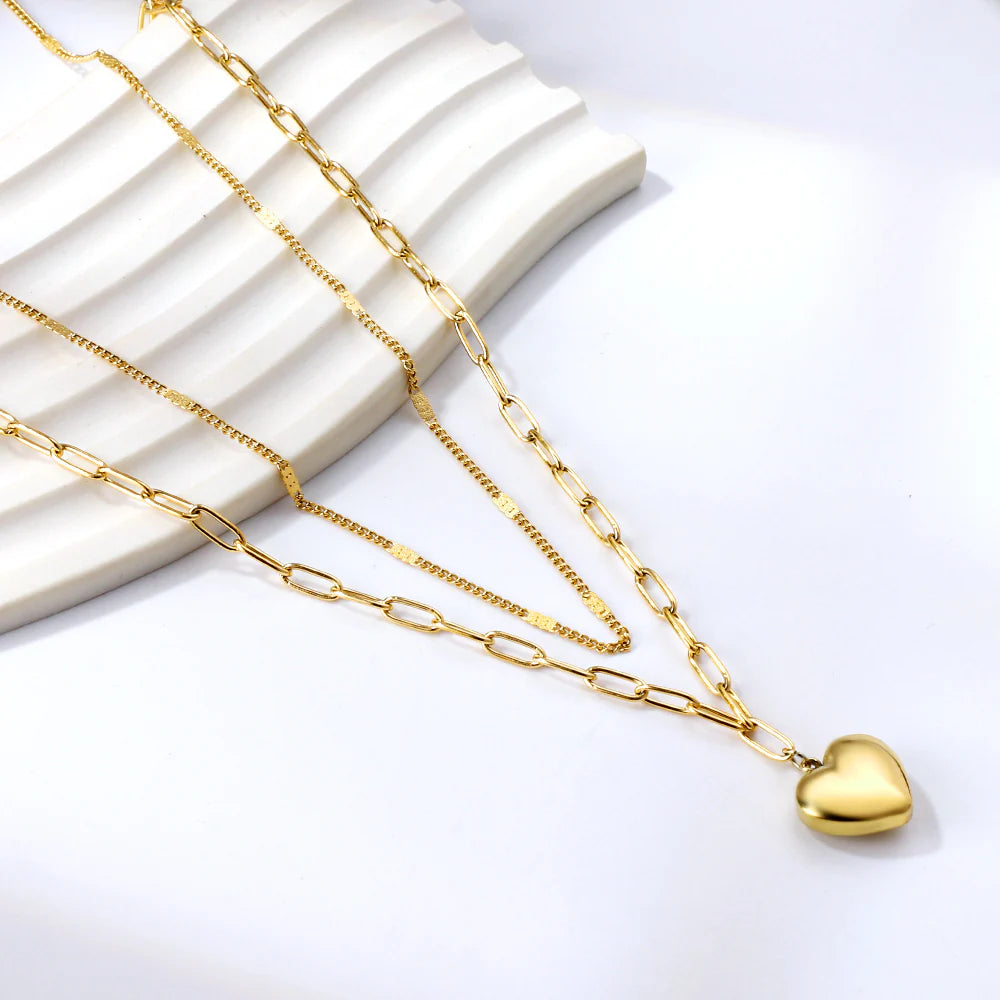 Double Layered Heart Pendant Necklace